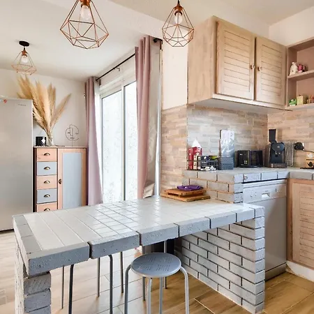 Holiday home Maison Pour 4 Avec Et Terrasse Saint-Jean-de-Monts